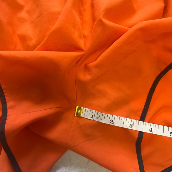 Nike Dri-Fit Women’s Orange Active Running Shorts - Picture 9 of 10